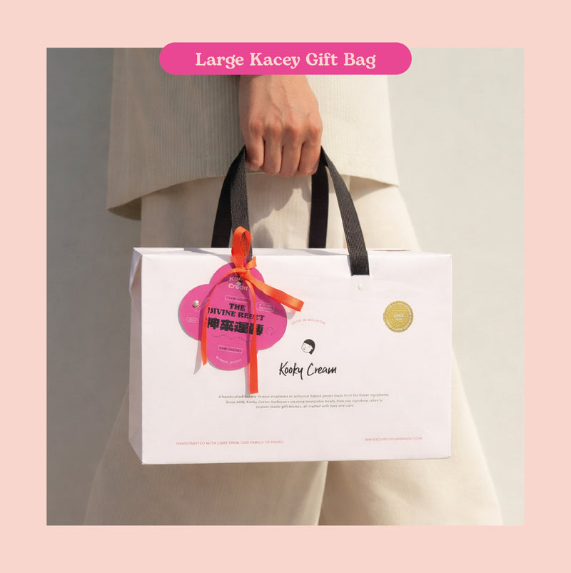 Load image into Gallery viewer, Golden Treasure Box