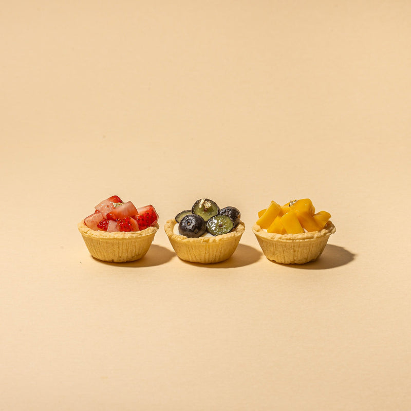 Load image into Gallery viewer, Mini Fruit Tarts 16 Pieces