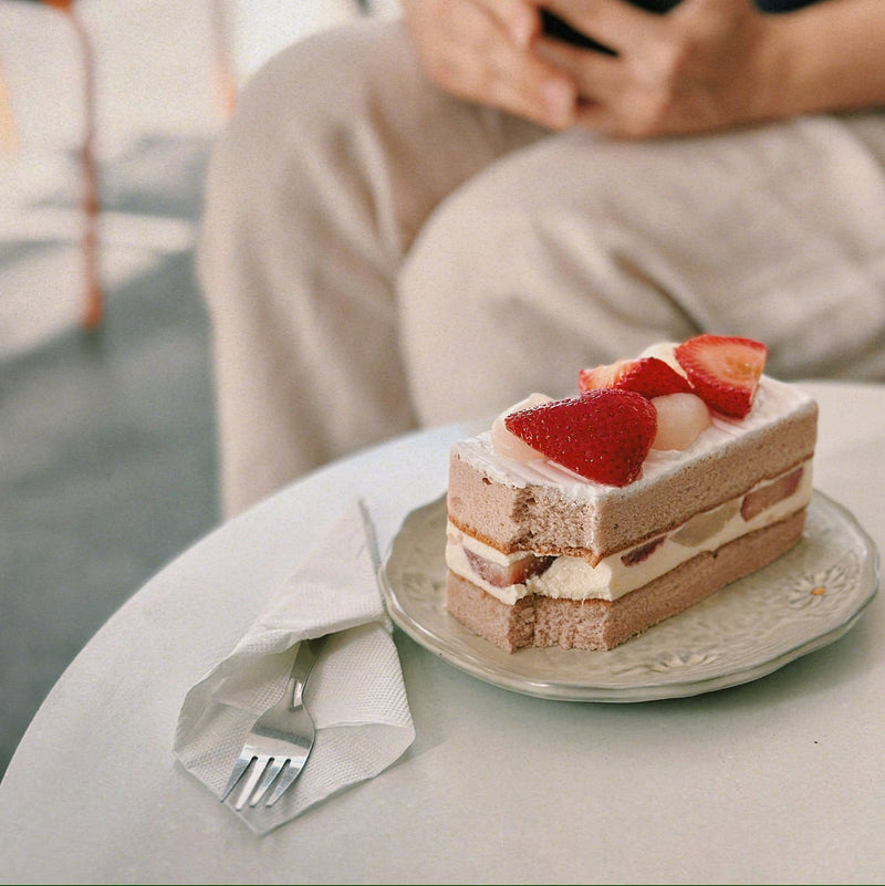 Load image into Gallery viewer, Rose Strawberry Slice (Get It Today!)
