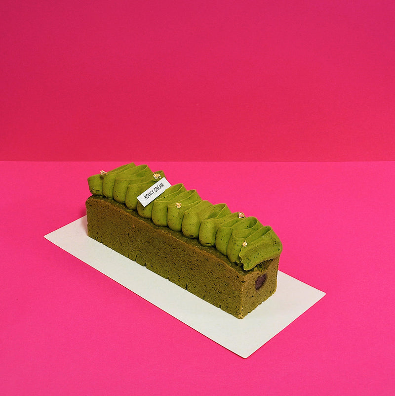 Load image into Gallery viewer, Ajisai Matcha Adzuki Travel Cake
