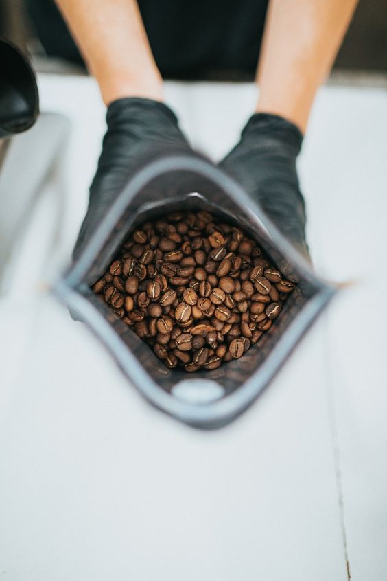 Load image into Gallery viewer, Roasted Coffee Beans 1kg
