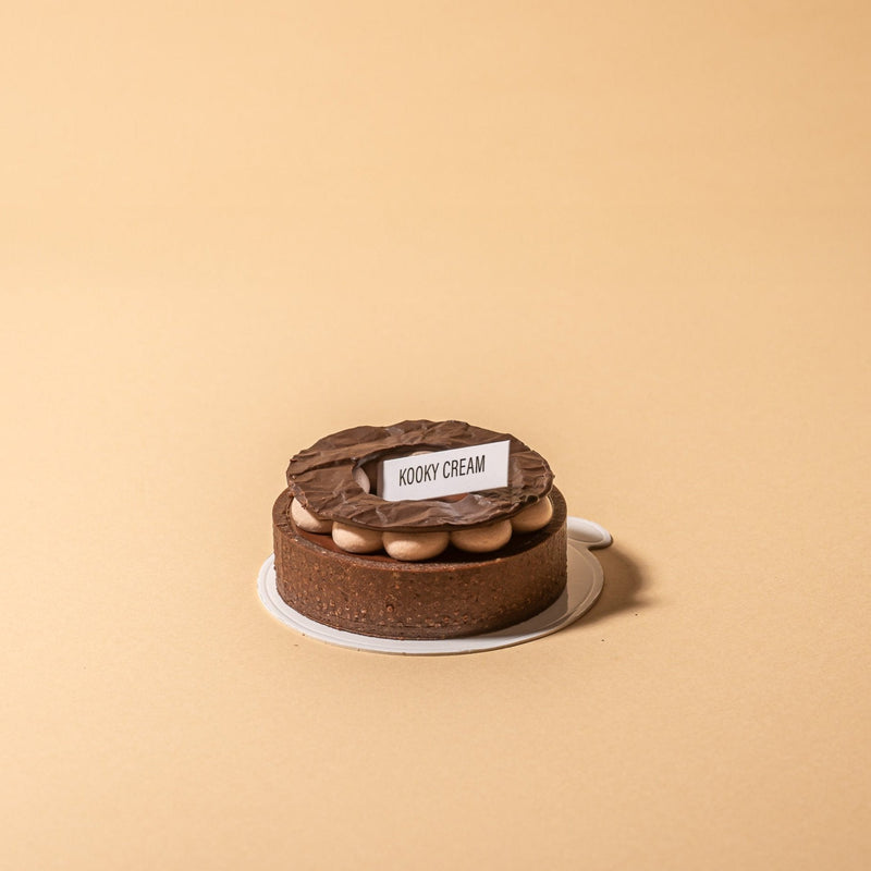 Load image into Gallery viewer, Petite Treats Gift Box
