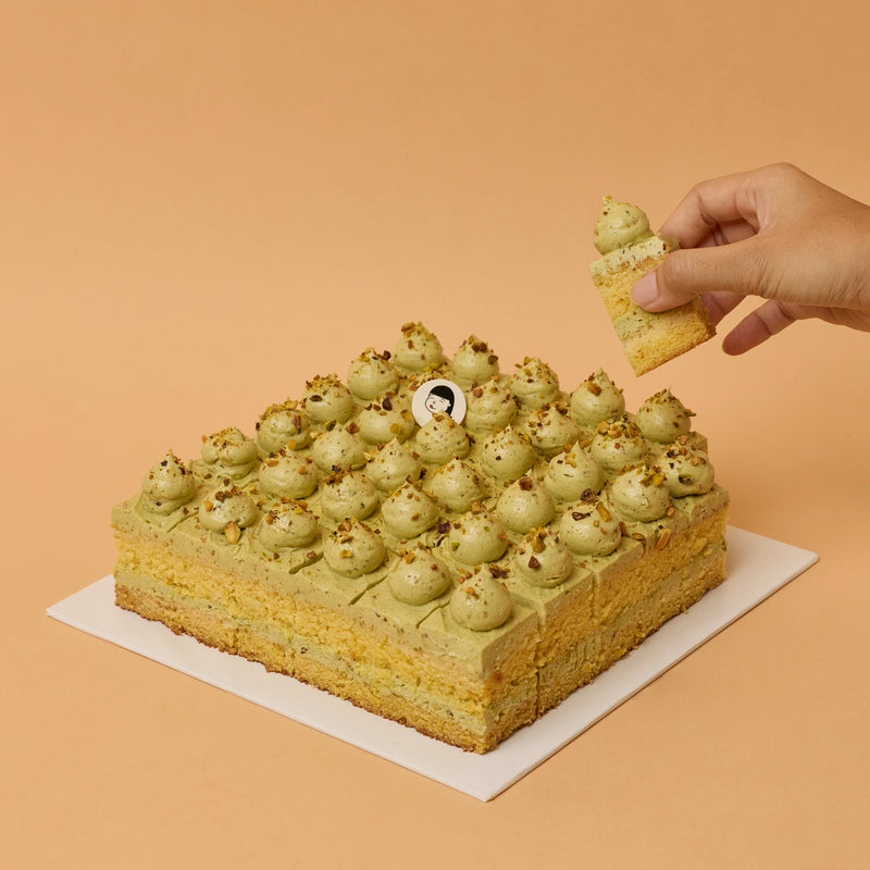 Load image into Gallery viewer, Lemon Pistachio Cake Bites

